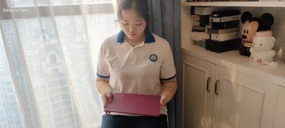 DƬ
